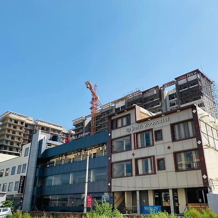 Hotel Woodcrest By Sidham Group !! Comfortable And Peaceful Stay !! Top Rated !! Preferred Hotel Chain Zirakpur Exterior photo